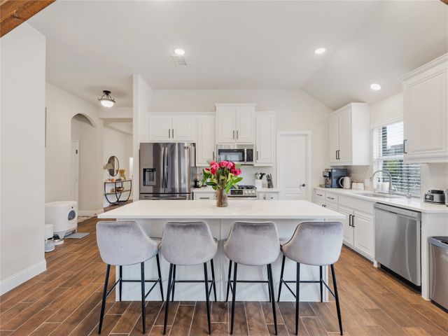 1413 Saddle Ridge Drive, Aubrey, TX 76227