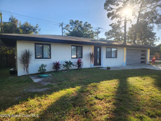 462 Breakwater Street SE, Palm Bay, FL 32909