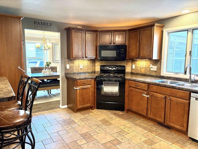 513 E LINDBERGH STREET, Appleton, WI 54911