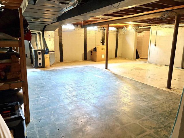 513 E LINDBERGH STREET, Appleton, WI 54911