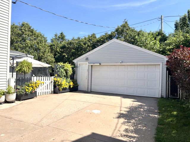 513 E LINDBERGH STREET, Appleton, WI 54911