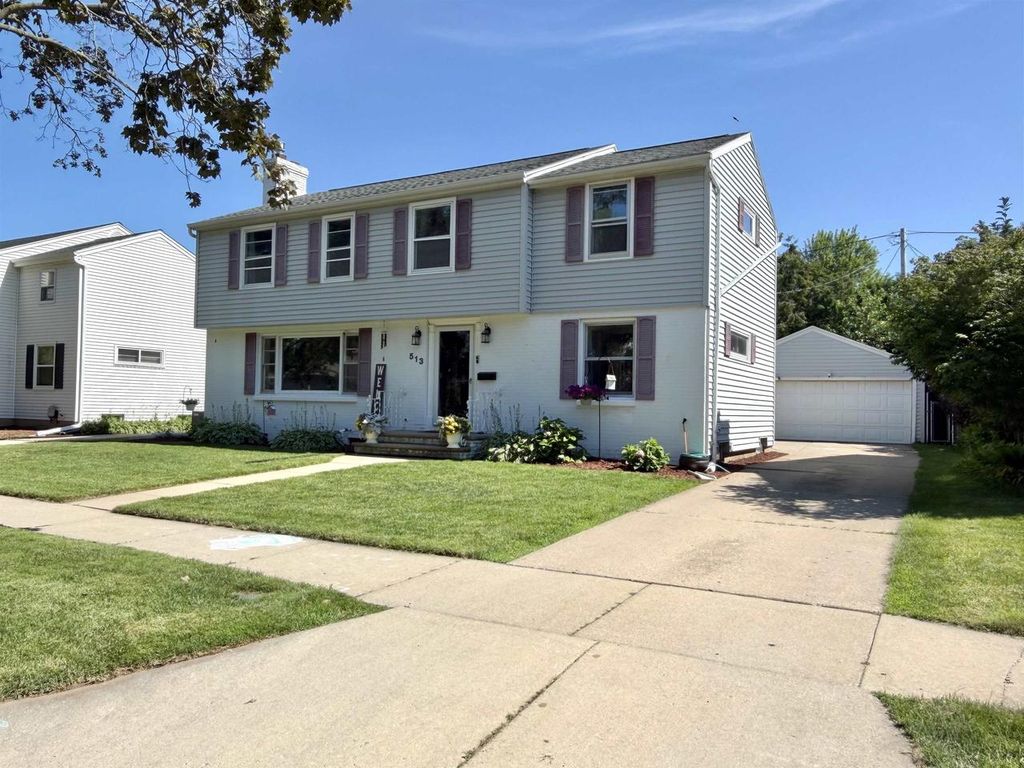 513 E LINDBERGH STREET, Appleton, WI 54911
