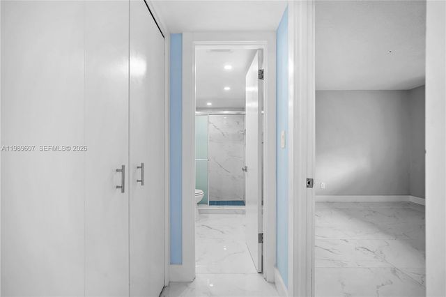 18601 NE 14th Ave 111, Miami, FL 33179