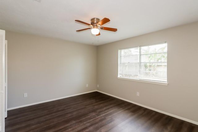 14307 Branchwater Lane, Sugar Land, TX 77498