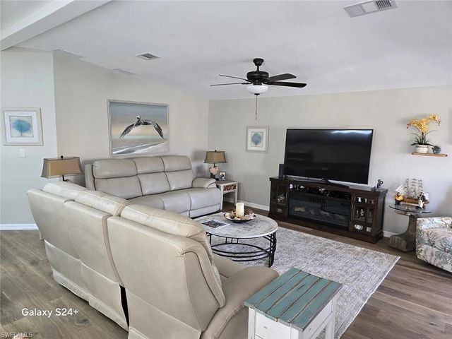 17611 Canal Cove CT, Fort Myers Beach, FL 33931