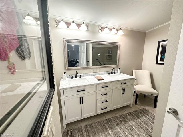 17611 Canal Cove CT, Fort Myers Beach, FL 33931