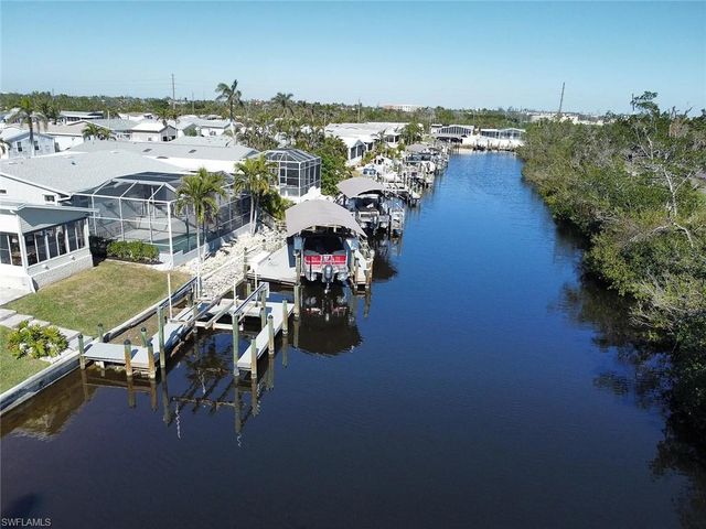 17611 Canal Cove CT, Fort Myers Beach, FL 33931