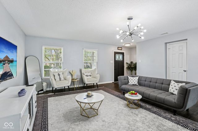 10093 Boysenberry Drive, Fishers, IN 46038