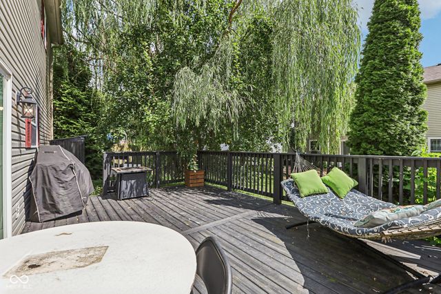 10093 Boysenberry Drive, Fishers, IN 46038