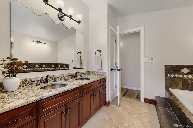 10405 W 79th Way, Arvada, CO 80005