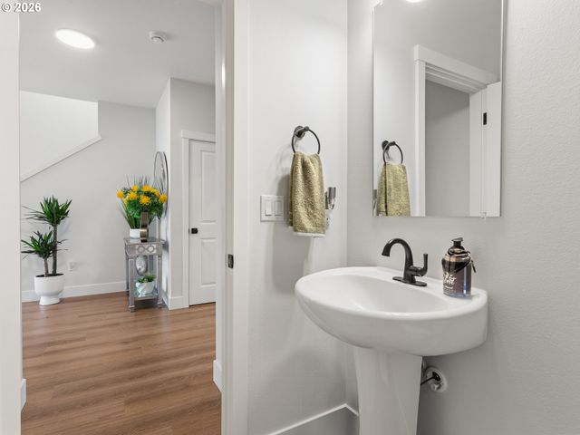 12200 Ne 107TH Way, Vancouver, WA 98682