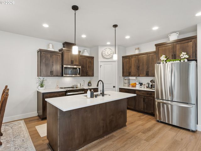 12200 Ne 107TH Way, Vancouver, WA 98682