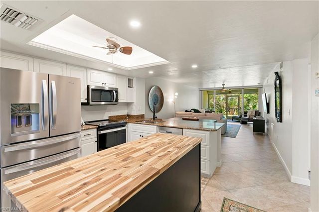 15171 Cedarwood LN # 3105, Naples, FL 34110