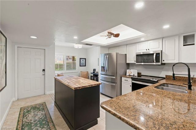 15171 Cedarwood LN # 3105, Naples, FL 34110