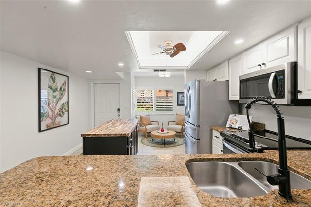 15171 Cedarwood LN # 3105, Naples, FL 34110