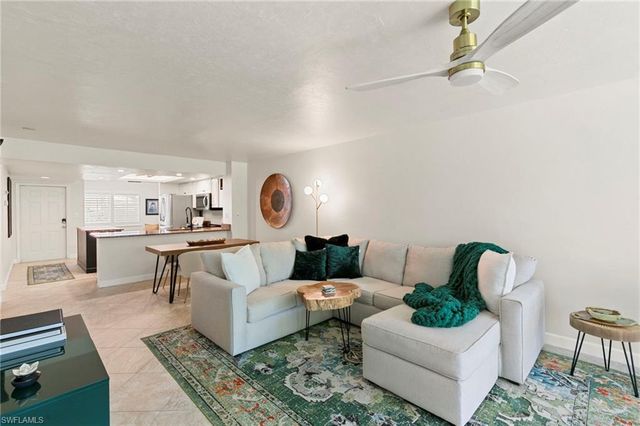 15171 Cedarwood LN # 3105, Naples, FL 34110