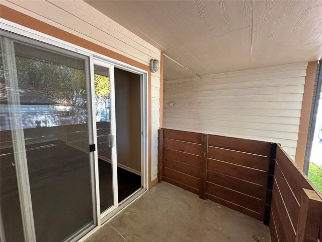 2833 Kings Road 206, Dallas, TX 75219