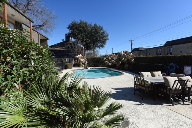 2833 Kings Road 206, Dallas, TX 75219