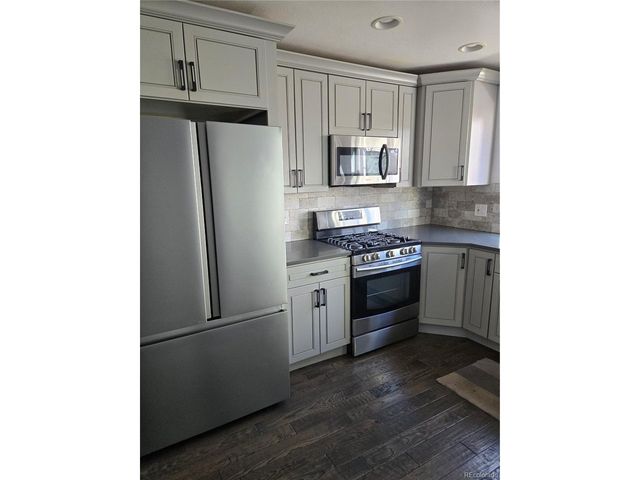 1050 S Monaco Pkwy 25, Denver, CO 80224