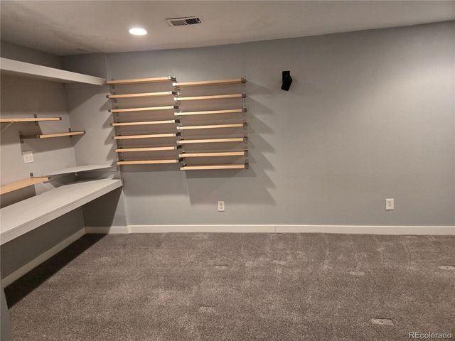 1050 S Monaco Pkwy 25, Denver, CO 80224