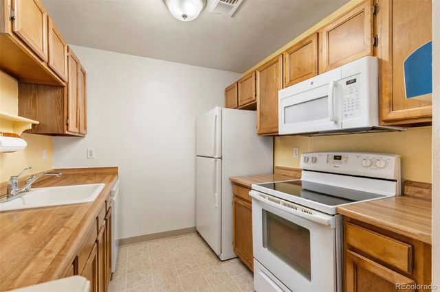 10970 W Florida Avenue 217, Lakewood, CO 80232