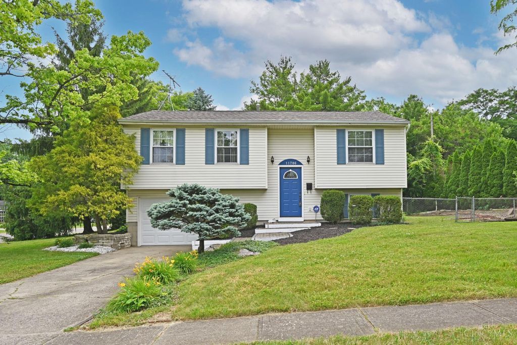 11786 Elkwood Drive, Forest Park, OH 45240