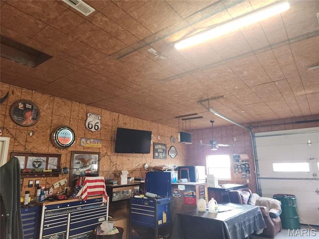 21023 Old Route 66, Mount Olive, IL 62069