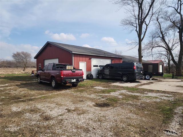 21023 Old Route 66, Mount Olive, IL 62069