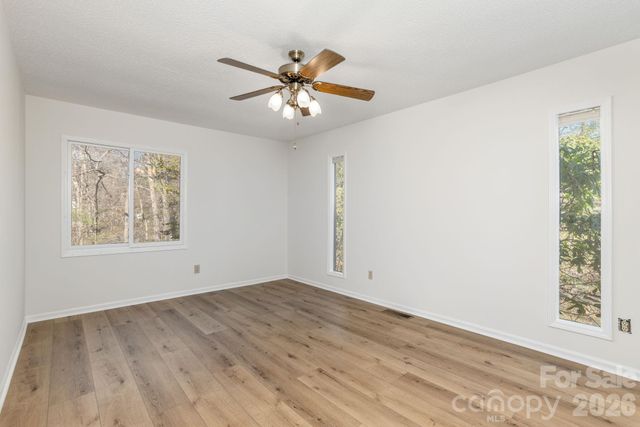 3113 Primrose Drive, Hendersonville, NC 28792