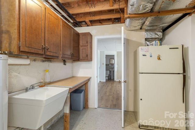 3113 Primrose Drive, Hendersonville, NC 28792