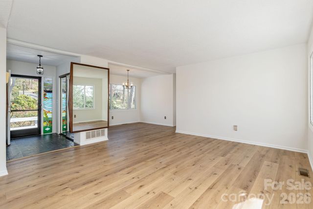 3113 Primrose Drive, Hendersonville, NC 28792