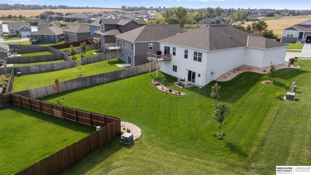 4516 Lawnwood Drive, Bellevue, NE 68133