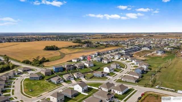 4516 Lawnwood Drive, Bellevue, NE 68133