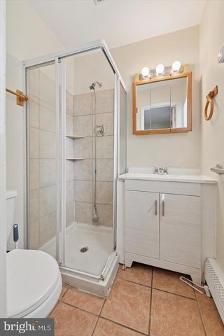 17 GLOUCESTER DR, Downingtown, PA 19335