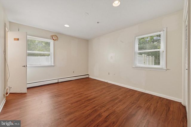 17 GLOUCESTER DR, Downingtown, PA 19335
