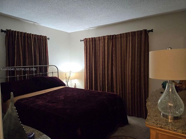 2431 SW 82nd Ave 305, Davie, FL 33324