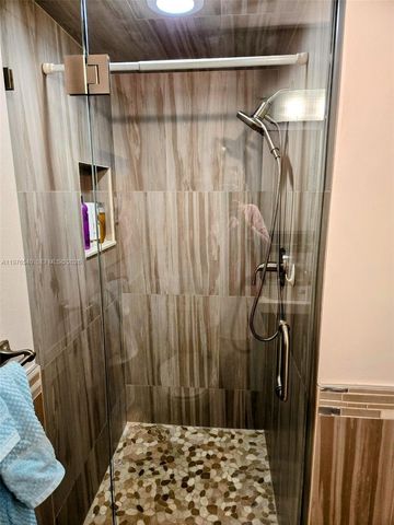 2431 SW 82nd Ave 305, Davie, FL 33324