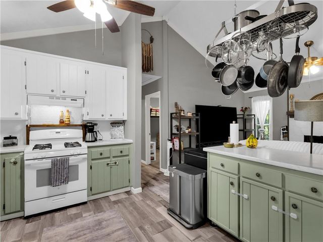 5483 Tonowanda Drive, Acworth, GA 30102