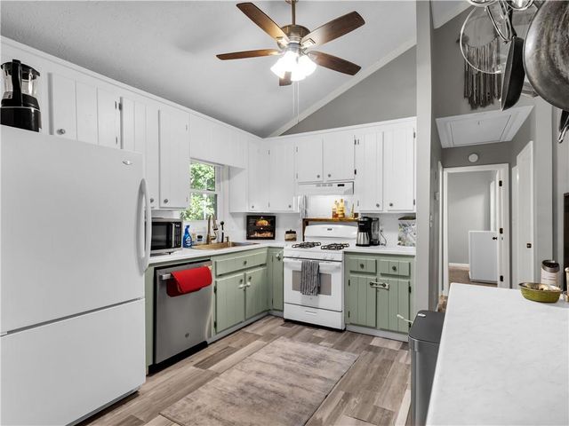 5483 Tonowanda Drive, Acworth, GA 30102
