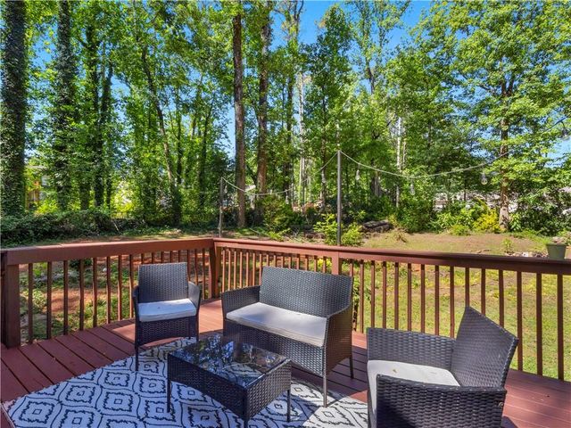 5483 Tonowanda Drive, Acworth, GA 30102
