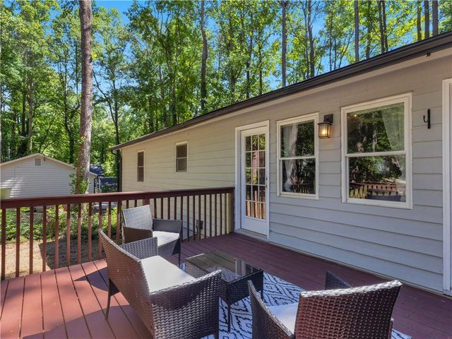 5483 Tonowanda Drive, Acworth, GA 30102