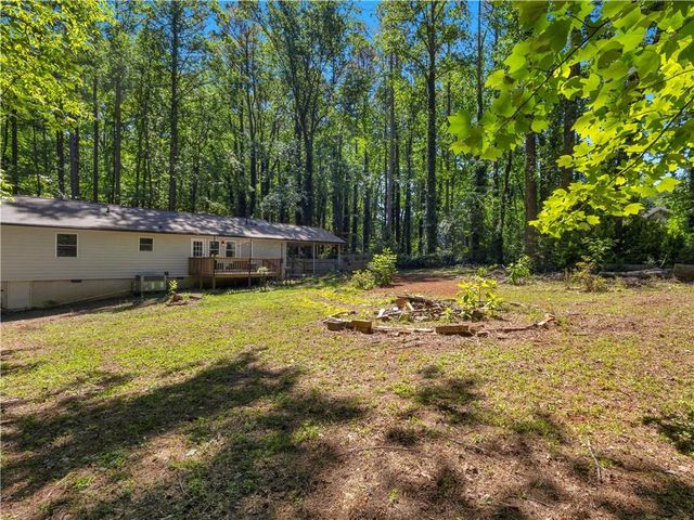 5483 Tonowanda Drive, Acworth, GA 30102