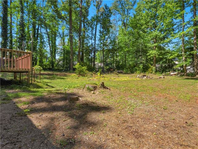 5483 Tonowanda Drive, Acworth, GA 30102