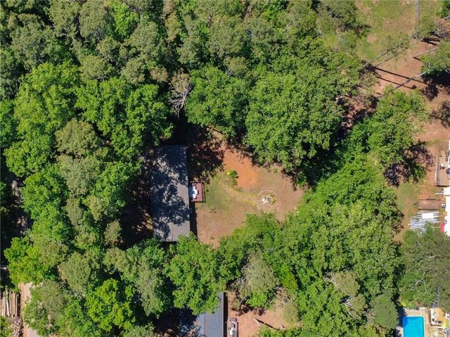 5483 Tonowanda Drive, Acworth, GA 30102