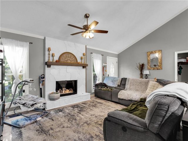 5483 Tonowanda Drive, Acworth, GA 30102