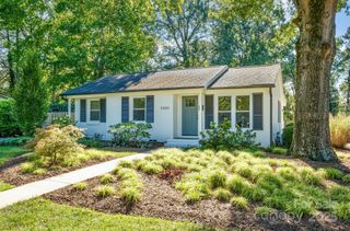 5400 Larchmont Avenue, Charlotte, NC 28215