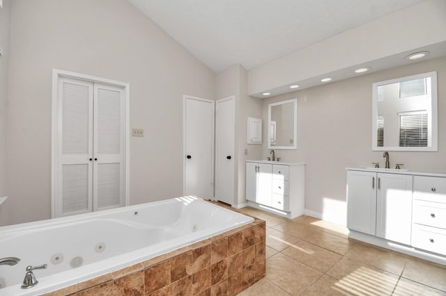 2119 Echo Ridge, Sugar Land, TX 77478