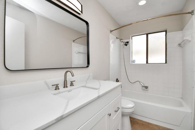 2119 Echo Ridge, Sugar Land, TX 77478