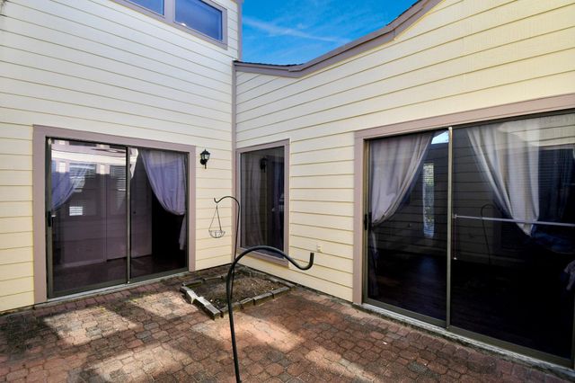 2119 Echo Ridge, Sugar Land, TX 77478