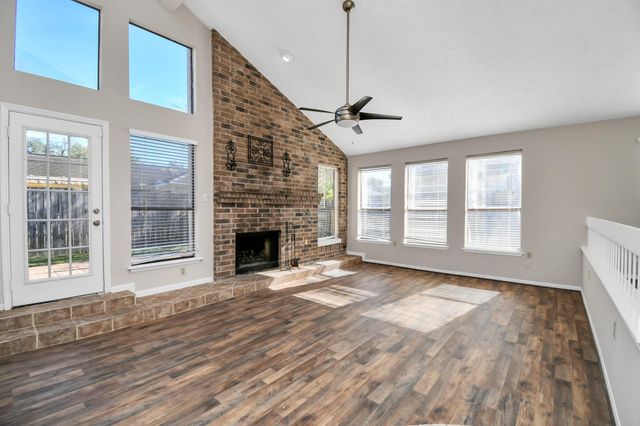 2119 Echo Ridge, Sugar Land, TX 77478